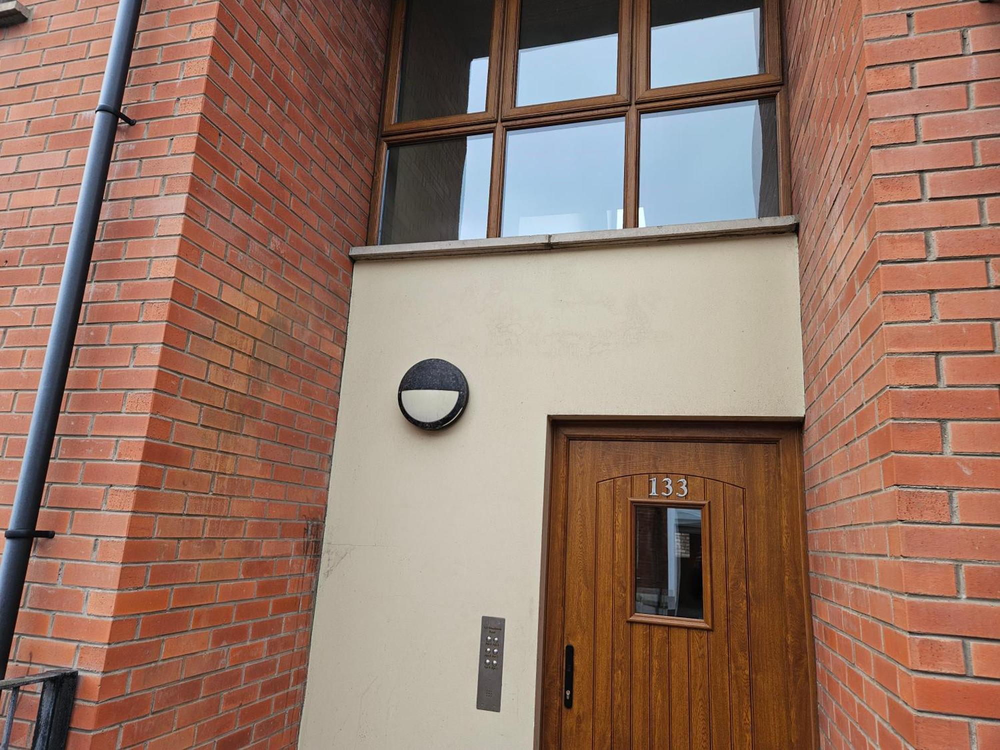 Stunning 2-bed Apt-freeparking Close To Appartement