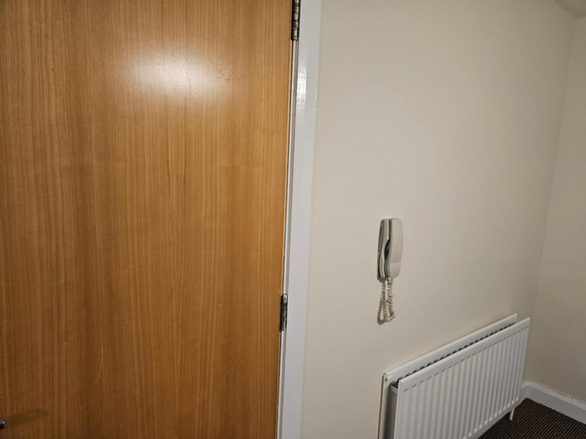 Stunning 2-bed Apt-freeparking Close To Appartement