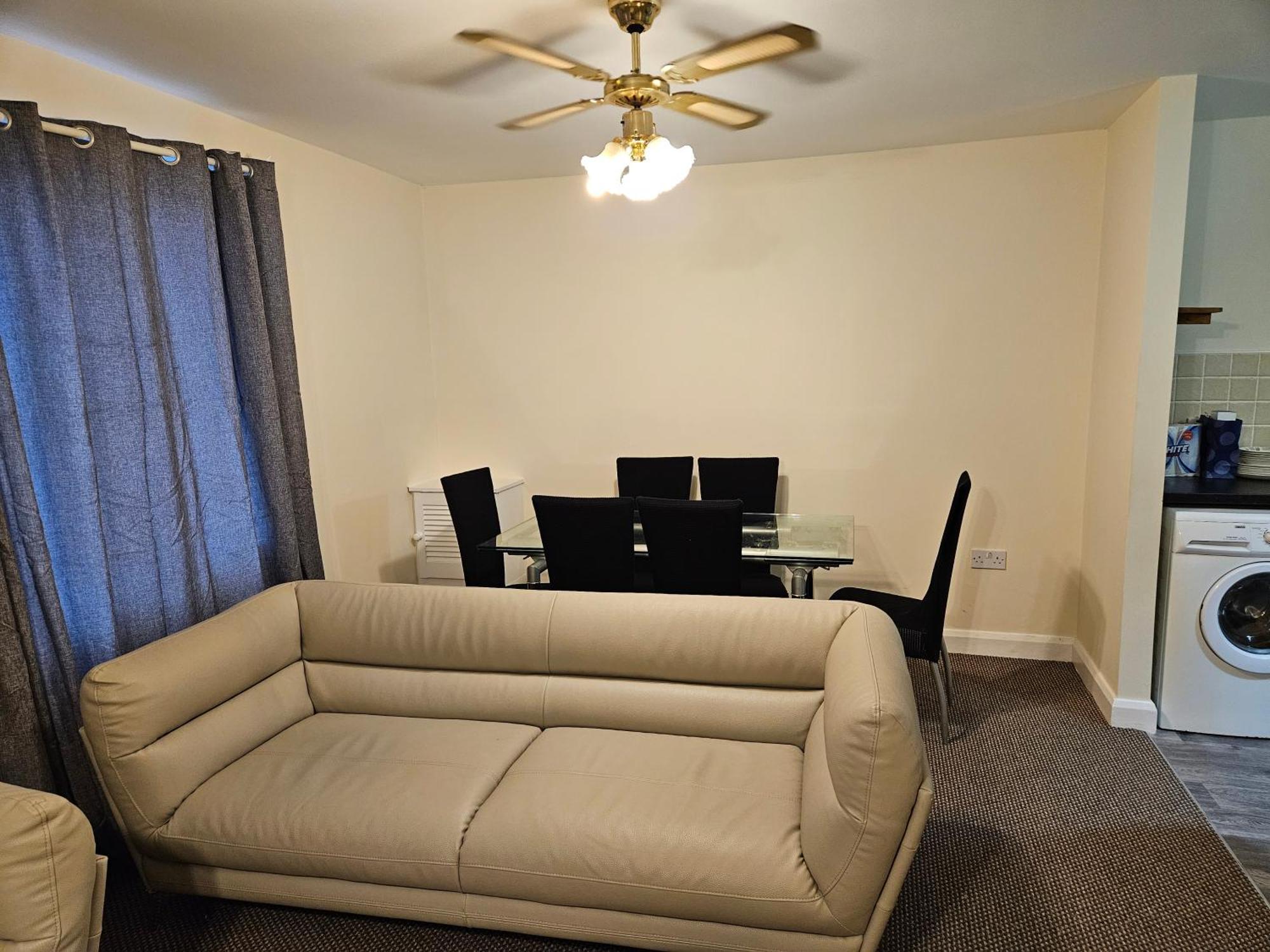 Stunning 2-bed Apt-freeparking Close To Belfast